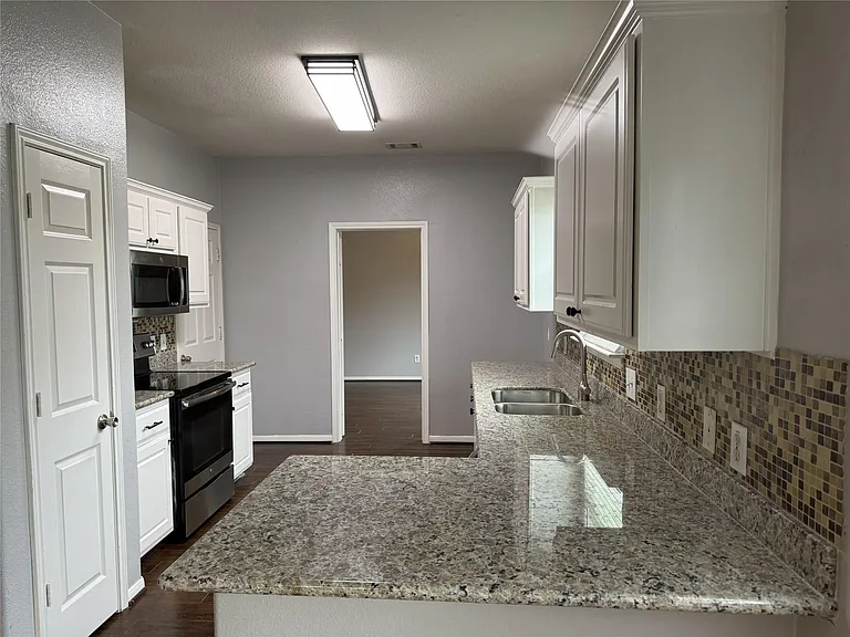 4635 Canadian River Ct — Photo 4