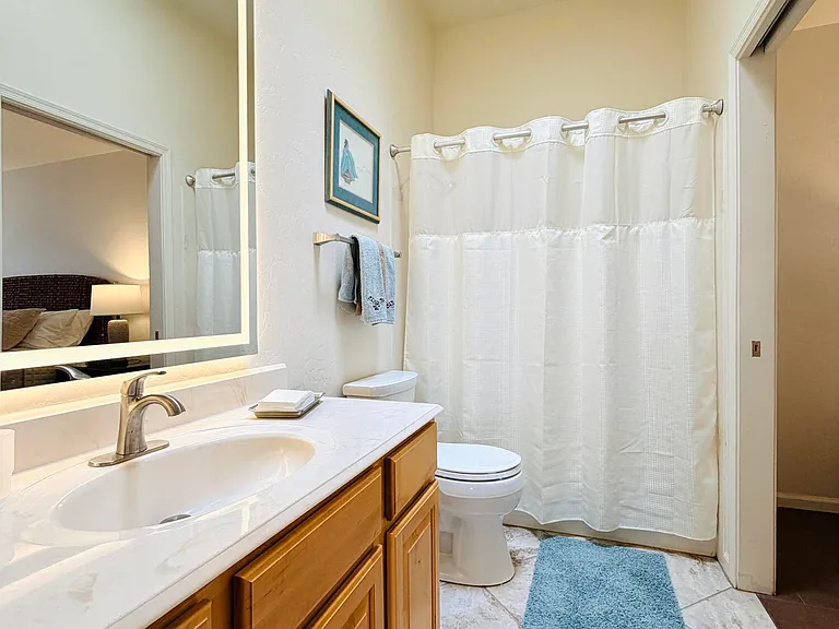 1465 W Bridalveil Pl — Photo 10