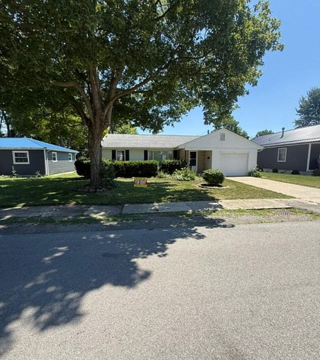 Front of this gorgeous 3-bedroom 1 bath house