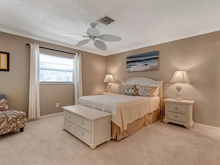 4126 Belair Ln #B10 — Photo 14