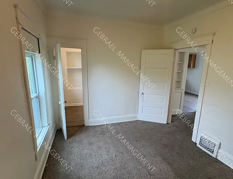 1303 Root St #1 — Photo 7
