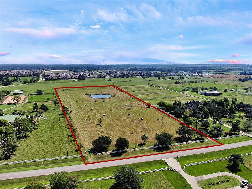 1st image of 510 Hunters Creek Way