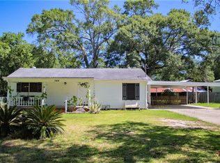 709 Manuel Rd, Lake Charles, LA 70607