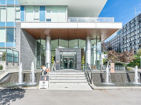 3rd image of 555 Sydney Ave #1004
