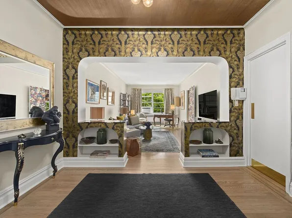 35-24 78th St #B47, Jackson Heights, NY 11372