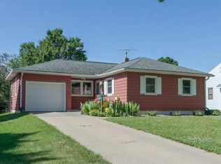 1809 8th Ave SW, Cedar Rapids, IA 52404