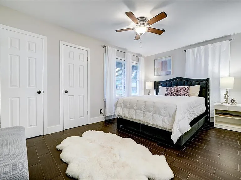 6837 Concho St — Photo 10