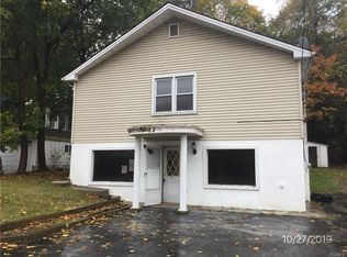 22 Morrissey Dr, Lake Peekskill, NY 10537