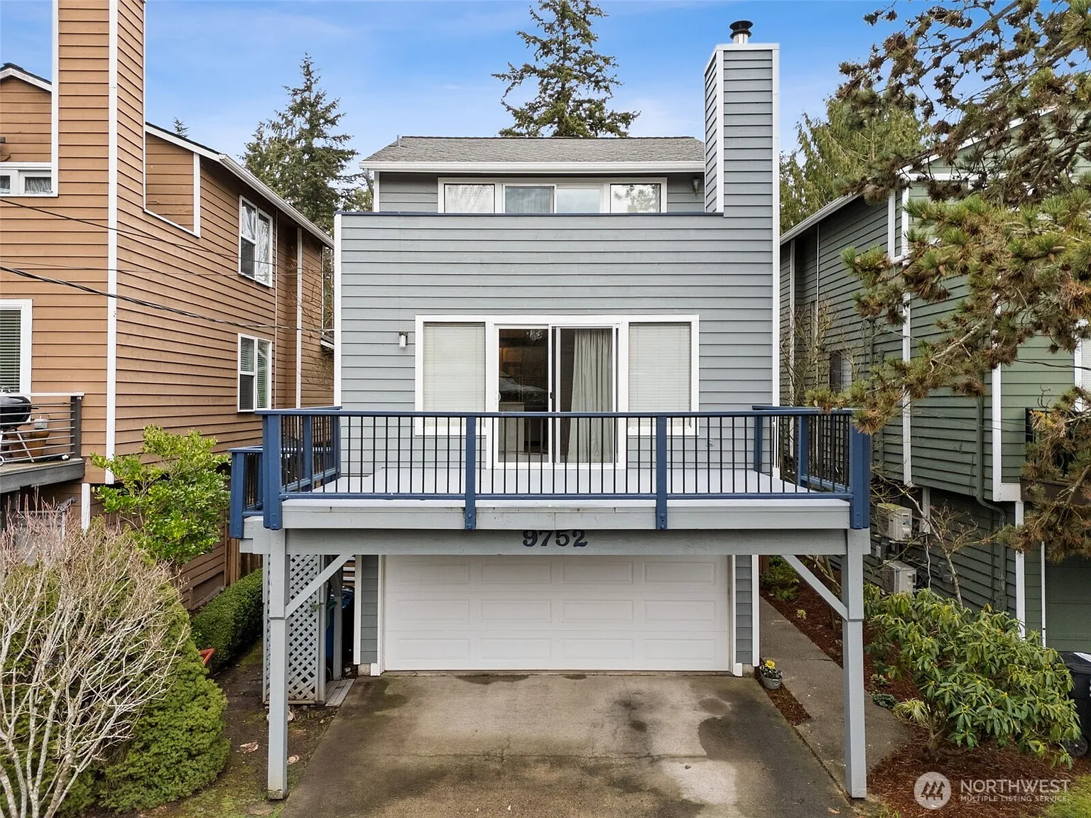 9752 45th Avenue NE photo 1