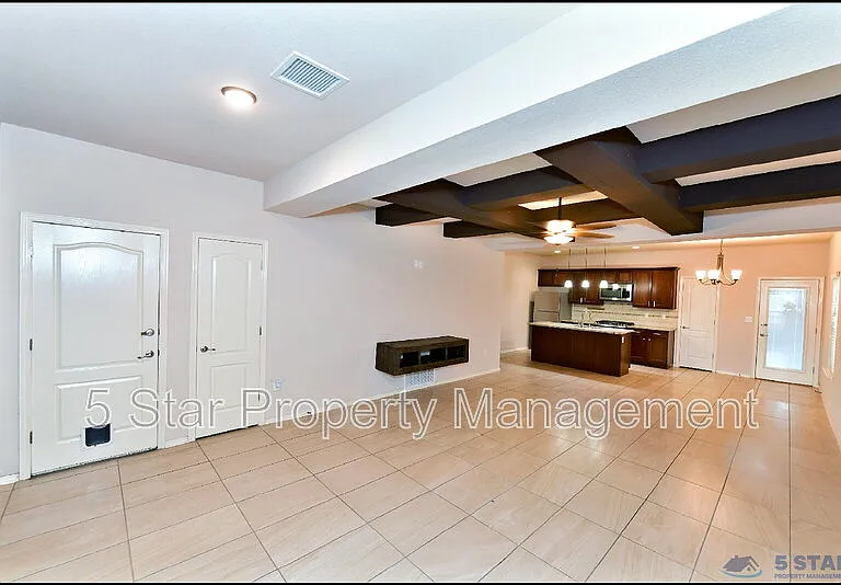 1908 William Caples St — Photo 7