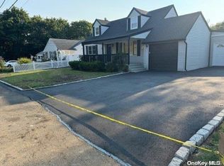 155 11th Ave, Huntington Station, NY 11746