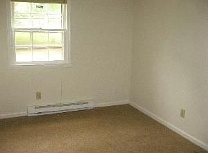 5th image of 2200 Glenside Dr