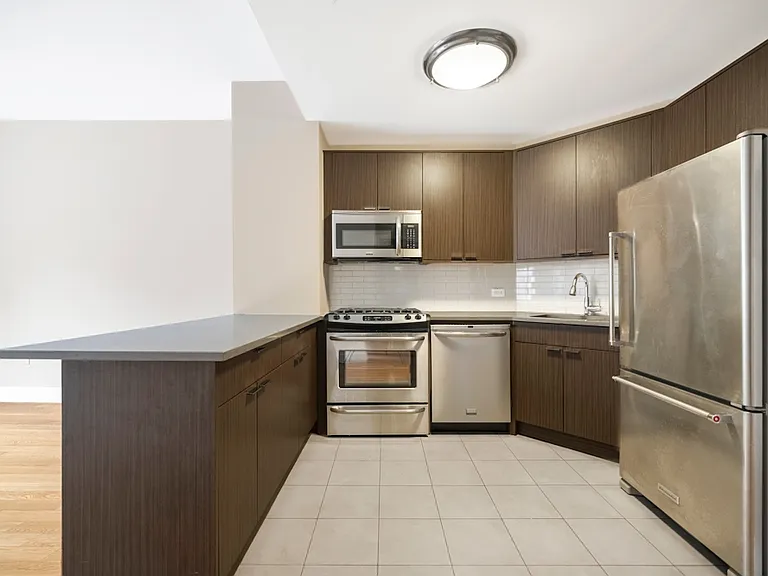776 6th Ave #26E — Photo 1