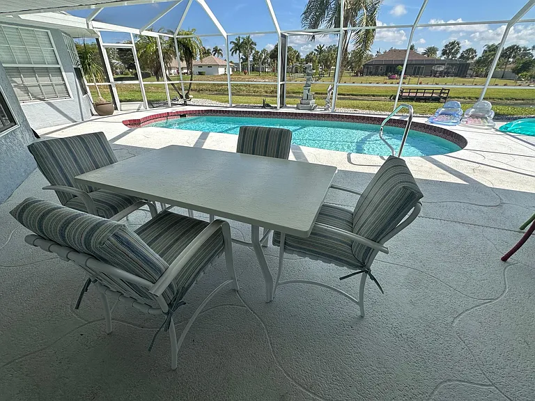 603 Rotonda Cir — Photo 47