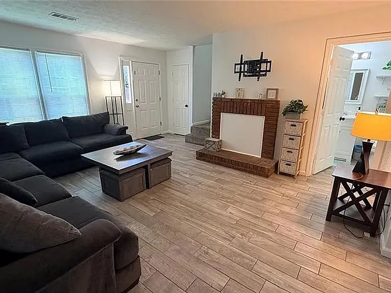 250 Mill Creek Pl — Photo 6