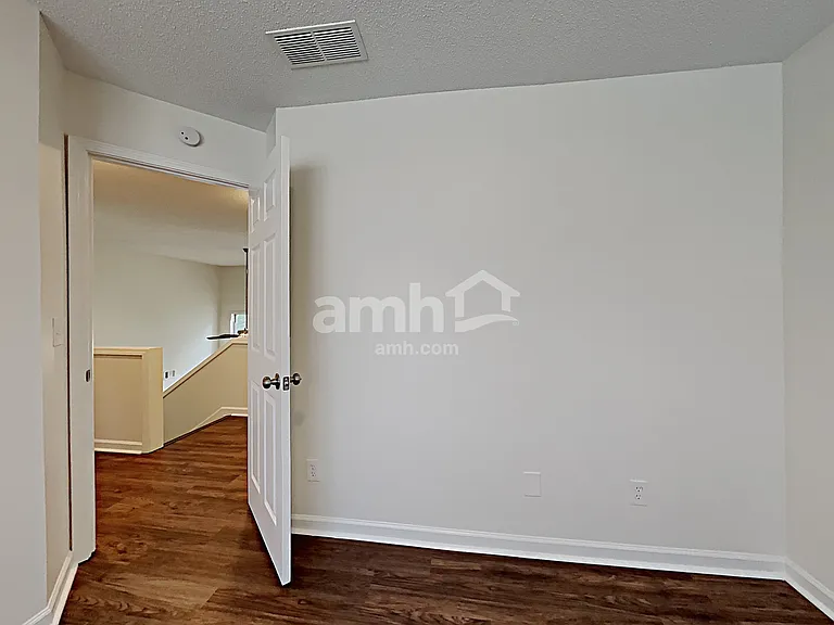 122 Wallnut Hall Cir — Photo 20