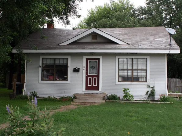 301 Highlands St, College Station, TX 77840