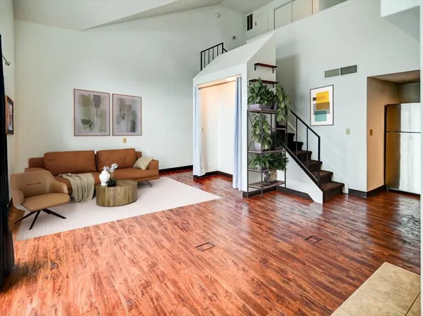 549 Donofrio Dr Unit 7, Madison, WI 53719
