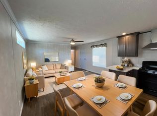38000 Le Chateau Blvd #261, Clinton Township, MI 48038