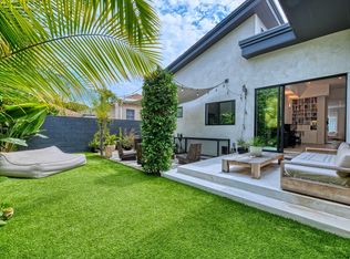 10831 Farragut Dr, Culver City, CA 90230