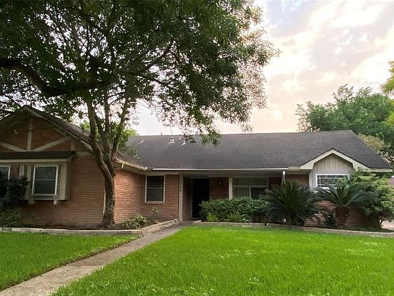 2nd image of 9710 Oasis Dr