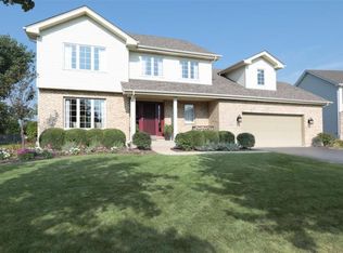 543 Danbury Dr, Oswego, IL