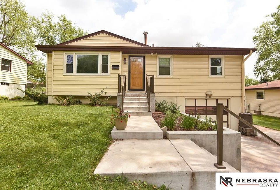 1st image of 12301 Seldin Dr