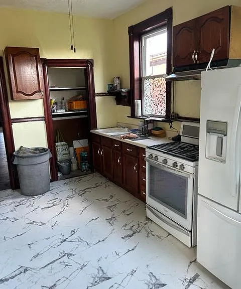 3947 Lexington Ave #2 — Photo 10