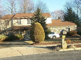 5120 Ivystream Rd, Hatboro, PA 19040