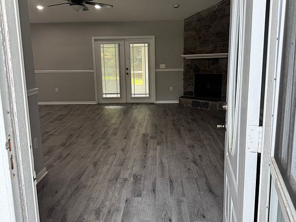 3rd image of 6013 NW 41st Ln