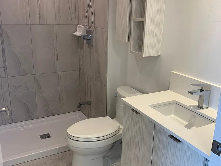 195 Redpath Ave #2610 — Photo 8