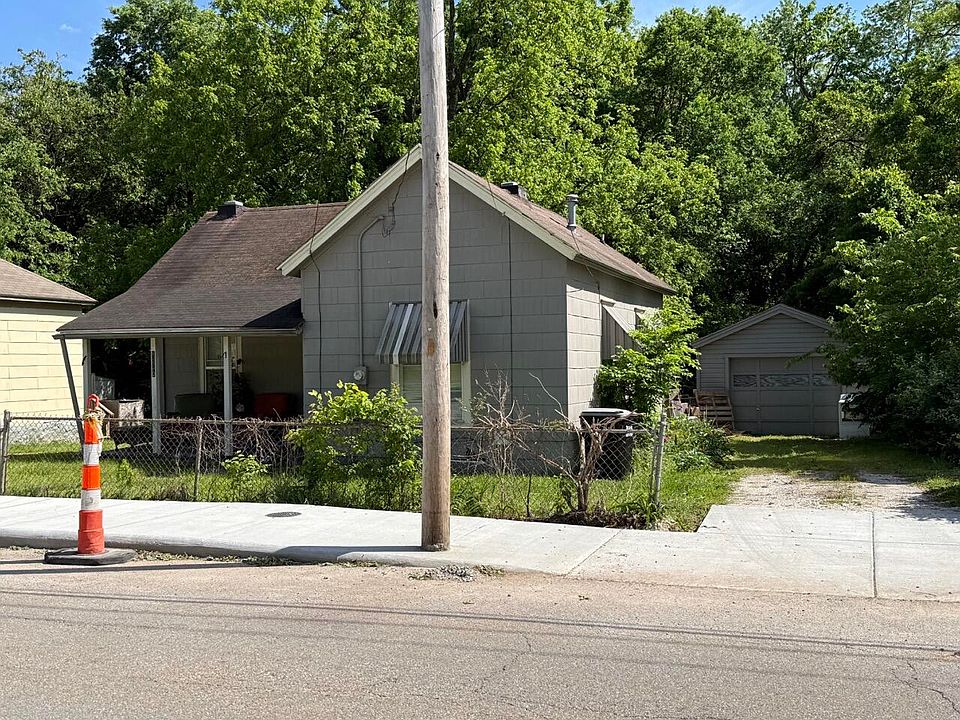 2nd image of 1030 W Nichols Street