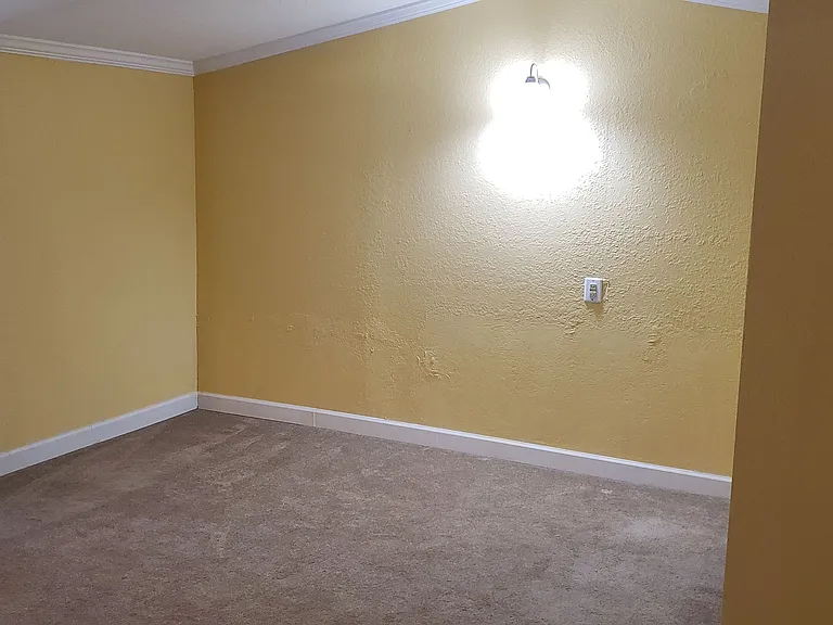 17014 Meridian Blvd — Photo 13