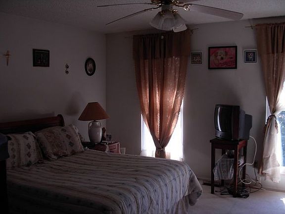 Master bedroom 15 x 14