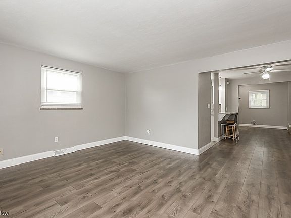 3rd image of 388 & 390 E Lake Ave