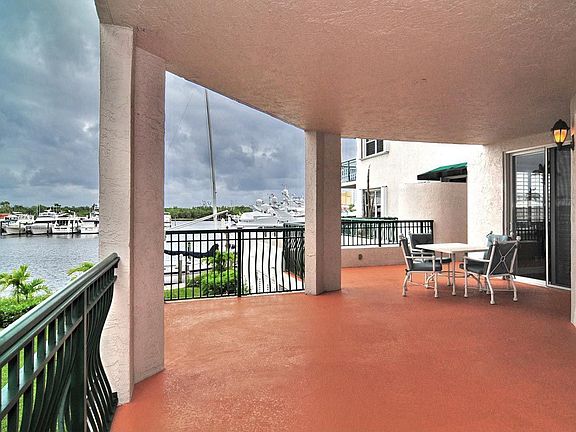 veranda