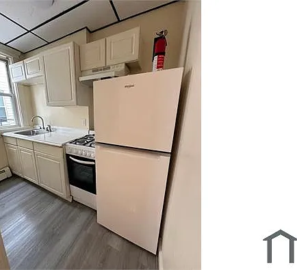 63 Lynnway #4