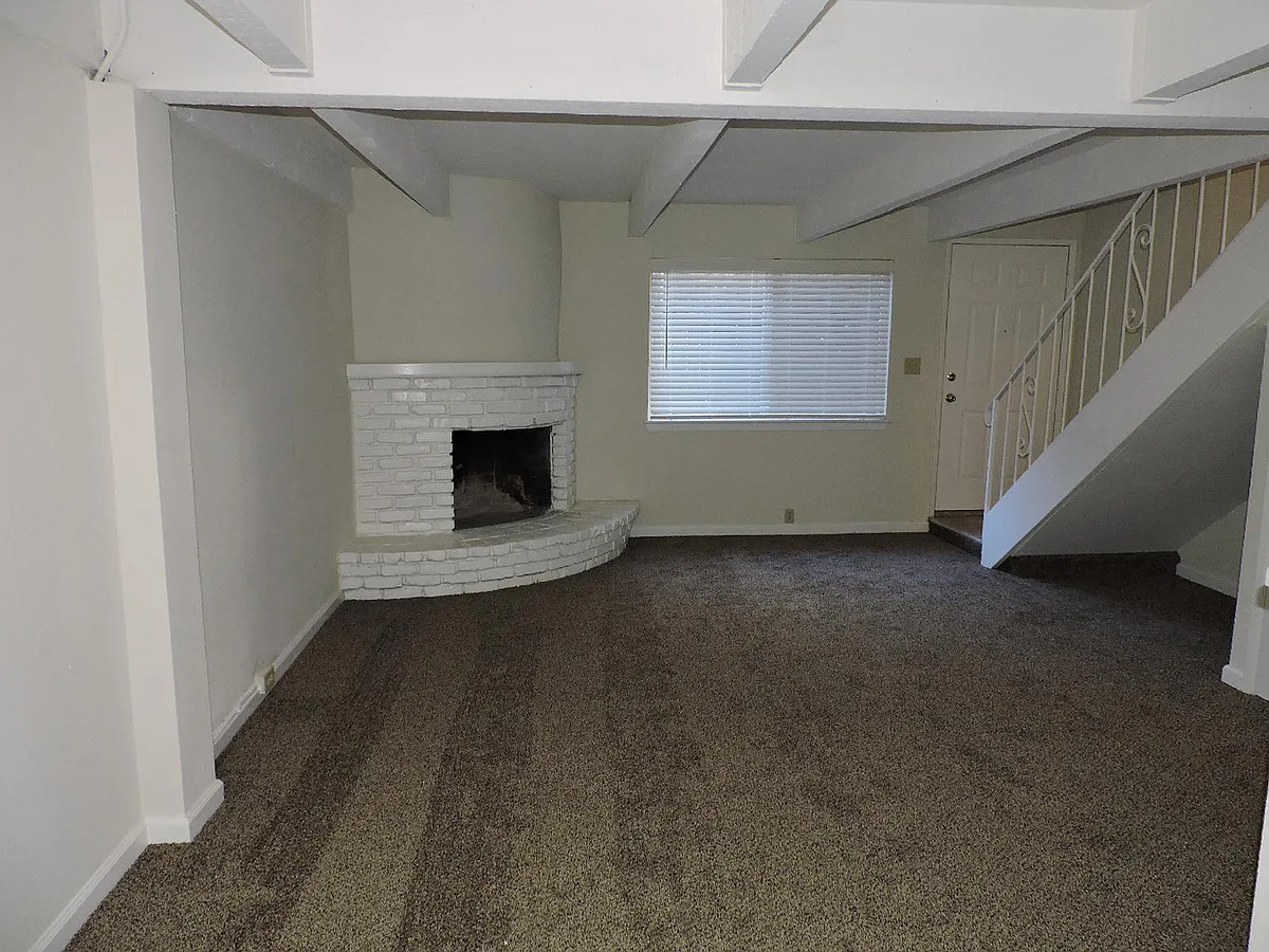 Building Photo - 2508 Q St #5
