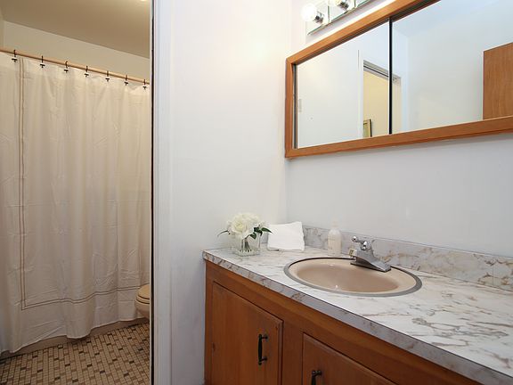 5th image of 352 Central Park Ave APT D20