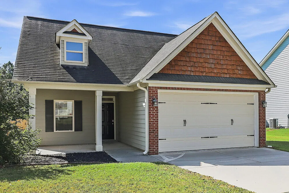 3 bed, 2.0 bath, 1406 sqft, $1,935 — Photo 3