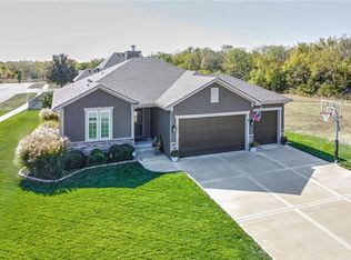 1225 S 12th Ter, Louisburg, KS 66053