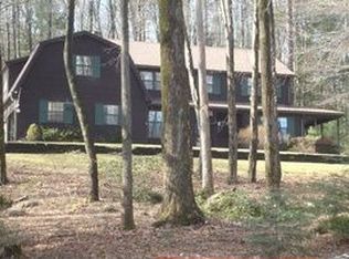 2 Shepherds Hollow Rd, Leeds, MA 01053