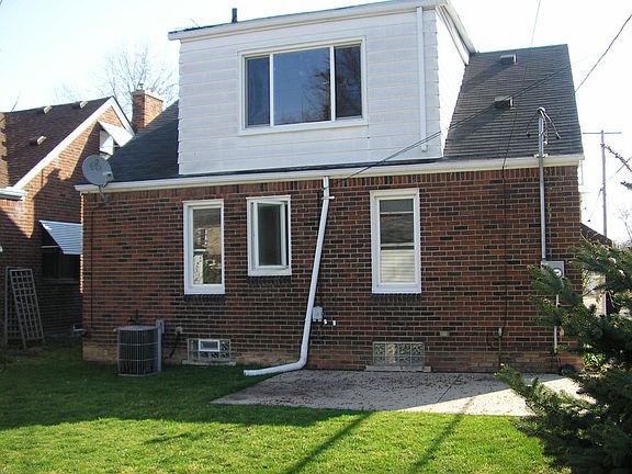 2nd image of 1684 21st St