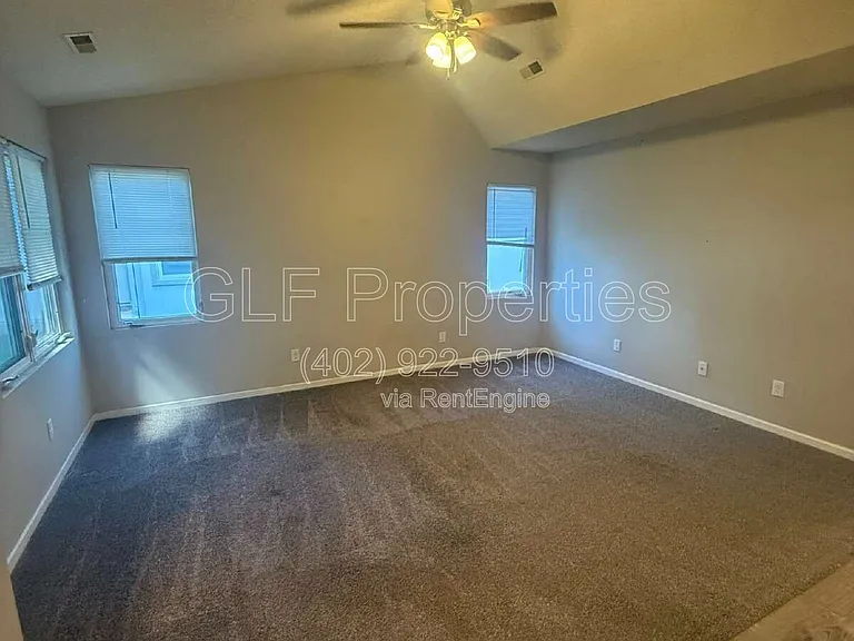 1710 Prairie Ave — Photo 6