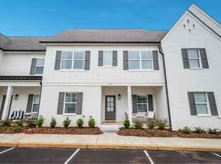 643 Cottage Grove Cir, Oxford, MS 38655