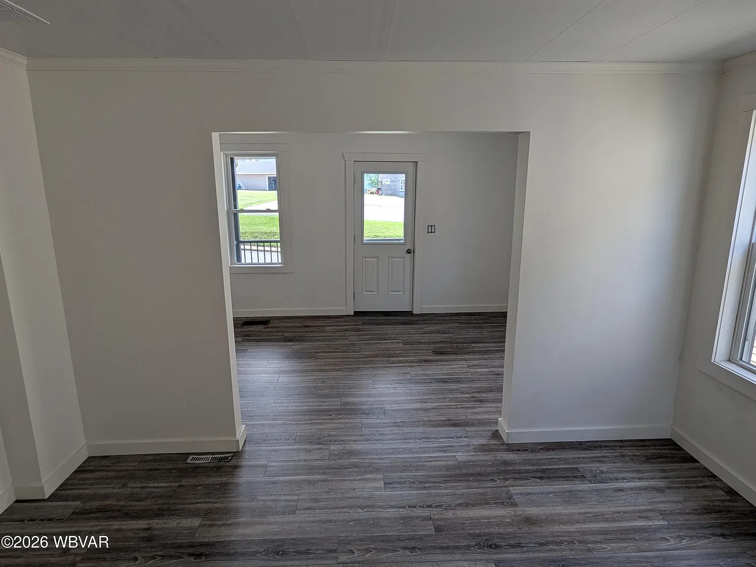 3 bed, 1.5 bath, 1070 sqft, $1,195 — Photo 4