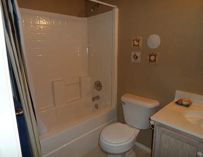 5225 Newcastle Ln — Photo 7