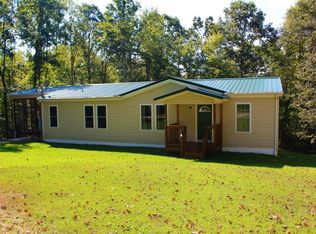 1588 N Lowe Rd, Crossville, TN 38571