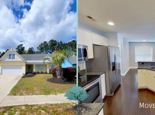 138 S Palm Dr, Winnabow, NC 28479