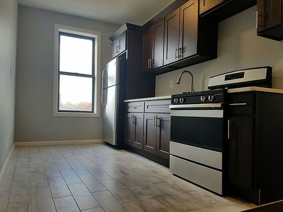 4th image of 1186 E 180th St APT 4J